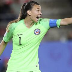 Endler: "Hubiese esperado que le dieran opción a jugadoras con experiencia que están acá"