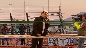 Momento en que Pagano regresa al ring en Chihuahua.