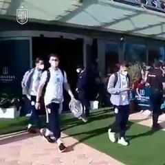 La escena de la Selección que indigna a la afición de Sevilla: las críticas en redes arrecian...