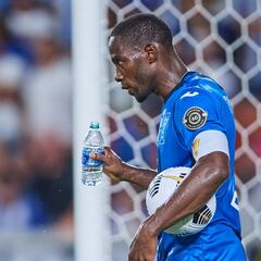 Maynor Figueroa: me acostumbré a las críticas por mi edad; el fútbol es para todos