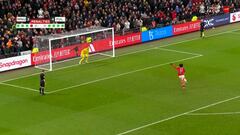Qu¨¦ drama el United: vean el penalti de su fichaje estrella que les elimina de la FA...