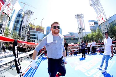 Canelo, el 'Rey' de LA: entrenamiento a reventar