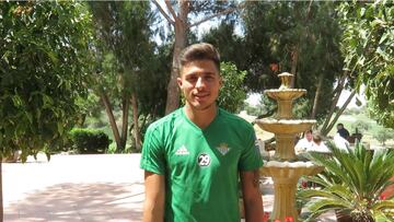 El saludo del colombiano del Betis, Juanjo Narváez, para su país