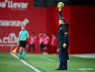 Funes, durante el Mirandés-Málaga.