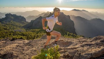 Carolina Palicio Varela and Pablo Ramos Suarez are the winners of the first-ever &uml;100-mile where the bear walks&uml; race which premiered in Asturias, Spain.