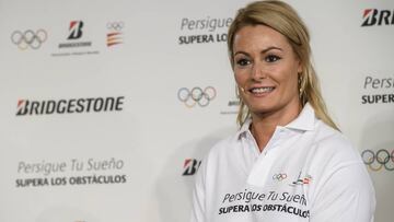 Lydia Valentín posa durante la presentación del evento 'Kilos de Sueños' antes de una masterclass de halterofilia.