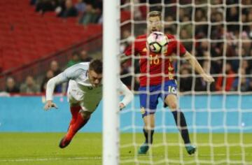 Vardy anotó el 2-0 para Inglaterra.