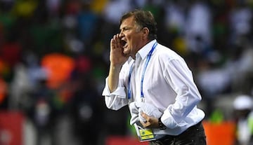 Gabon's Spanish coach Jose Antonio Camacho reacts during the 2017 Africa Cup of Nations group A football match between Gabon and Burkina Faso at the Stade de l'Amitie Sino-Gabonaise in Libreville on January 18, 2017.