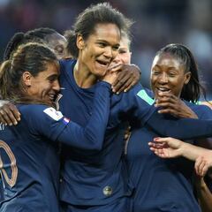 Francia-Noruega, duelo por el liderato en el Grupo A