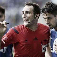 Las Palmas y Tenerife, más tristezas que alegrías con el árbitro