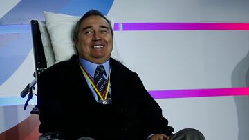 Luis Fernando Montoya se gradúa de Licenciado de Educación Física