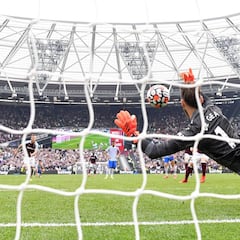De Gea vuelve a parar un penalti cinco años después