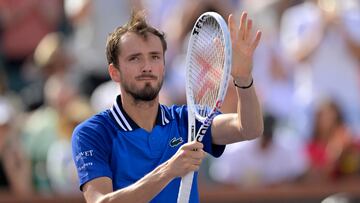 El tenista ruso Daniil Medvedev celebra su victoria ante Grigor Dimitrov en el Masters 1.000 de Indian Wells.