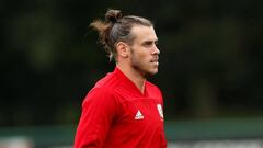 Bale, durante un entrenamieno con Gales. 