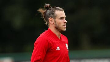 Bale, durante un entrenamieno con Gales.