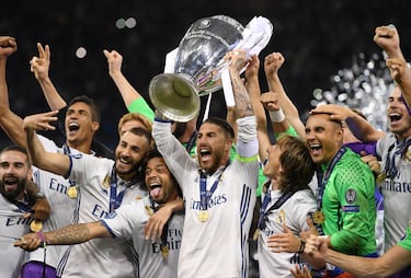 El Real Madrid es el club más laureado de la Champions League con 15 títulos. Es, además, el único que la ha ganado cinco veces de forma consecutiva (las cinco primeras ediciones) y el único que ha repetido título desde la renovación de la Champions League en 1992.