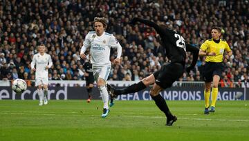 0-1. Adrien Rabiot marcó el primer gol.