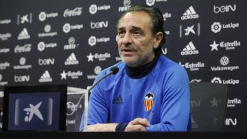 Prandelli en rueda de prensa