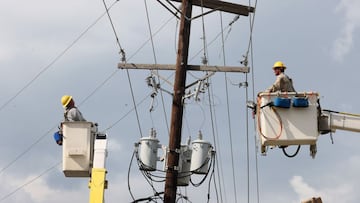 The storm has caused enormous destruction across Louisiana and Mississippi with roughly one million New Orleans residents current without electricty.