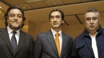 <b>TRES MAGOS. </b>Pepu Hernández, Javier Lozano y Paco Antequera, tecnicos campeones del mundo.