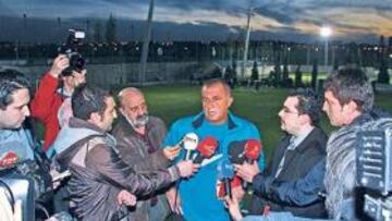 <b>PREOCUPADO. </b>Fatih Terim expresó a los medios su preocupación por las muchas ausencias turcas y por el alto nivel de España.