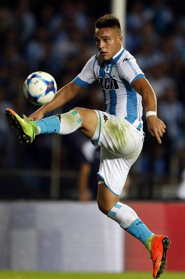 Atlético and Racing in talks over Lautaro Martínez