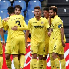 El Villarreal se da un paseo en Riazor hasta Europa