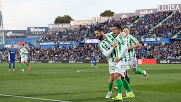 El Cucho quiere que llegue pronto su gol con el Betis.