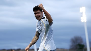 Alexis Ciria celebra su gol con el Juvenil A del Real Madrid al Mallorca.