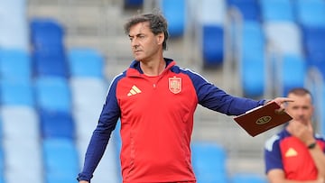 Denia dirige el entrenamiento de la Sub-21.