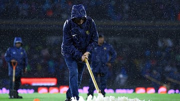 during the 12th round match between Pumas UNAM and Guadalajara as part of the Liga BBVA MX, Torneo Apertura 2025 at Olimpico Universitario Stadium, on October 05, 2025 in Mexico City, Mexico.