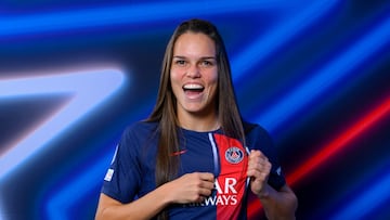 Ana Vitória, en el posado oficial del PSG para la UEFA Champions femenina.