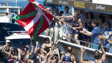 Urdaibai gana en Zarautz y ya est¨¢ a un punto del l¨ªder