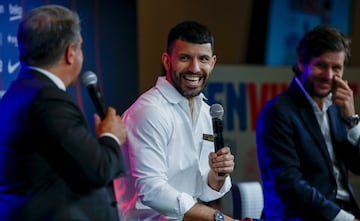 Joan Laporta, Sergio 'Kun' Agüero y Mateo Alemany.