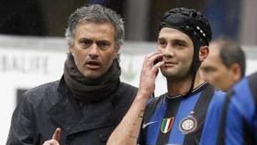 Mourinho con Chivu.