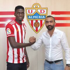 El Almería cierra la cesión de Valentine Ozornwafor
