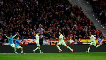 La carrera por el Balón de Oro se tiñe de azulgrana