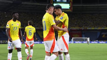 Soccer Football - World Cup - CONMEBOL Qualifiers - Colombia v Bolivia - Roberto Melendez Metropolitan Stadium, Barranquilla, Colombia - September 4, 2025 Colombia's James Rodriguez celebrates scoring their first goal with Luis Diaz REUTERS/Luisa Gonzalez