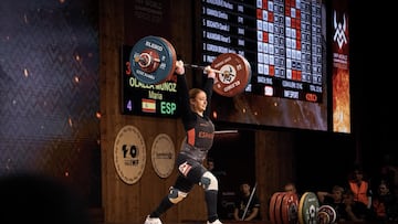 María Olalla en los Mundiales de Halterofilia de Noruega.