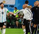 Sampaoli le preguntó a Messi si metía a Agüero durante el partido