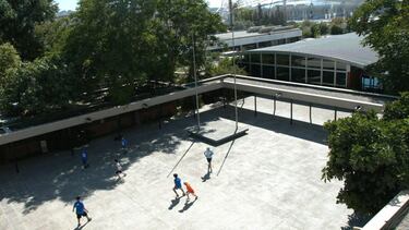 ATHENS, GREECE - JULY 07: Feature / Stadt: Olympische Spiele 2004, Athen; Die "Deutsche Schule", hier wird sich waehrend der Olympischen Spiele das "Deutsche Haus" des NOK-Deutschland befinden, im Vordergrund der Schulhof, im Hinter