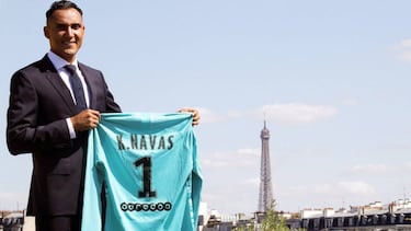 Keylor Navas presentado en París.