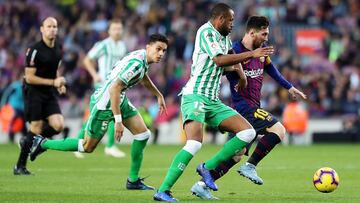 Sidnei, ante Messi.
