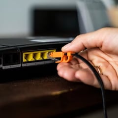 Anivelusuario, experto en tecnología: “Normalmente los routers de compañías tienen limitada toda la velocidad”