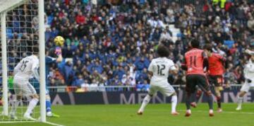 GOL 0-1 de Aritz Elustondo