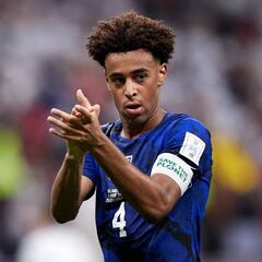 Tyler Adams recuerda la hostil pregunta de un periodista iraní en Qatar 2022