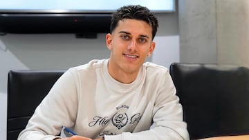 José Reyes López renueva con el Real Madrid.