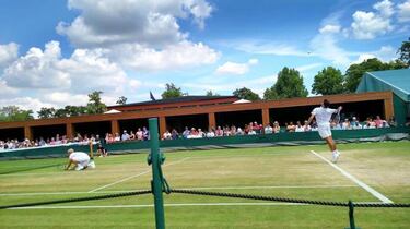Podlipnik amplía su historia en Wimbledon y llega a cuartos de final
