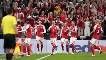 Dinamarca no se baja de la ola