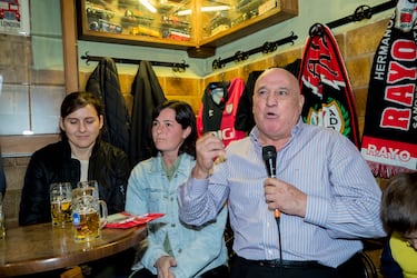 Un homenaje de leyenda: Al Rayo lo llevamos en el corazn 